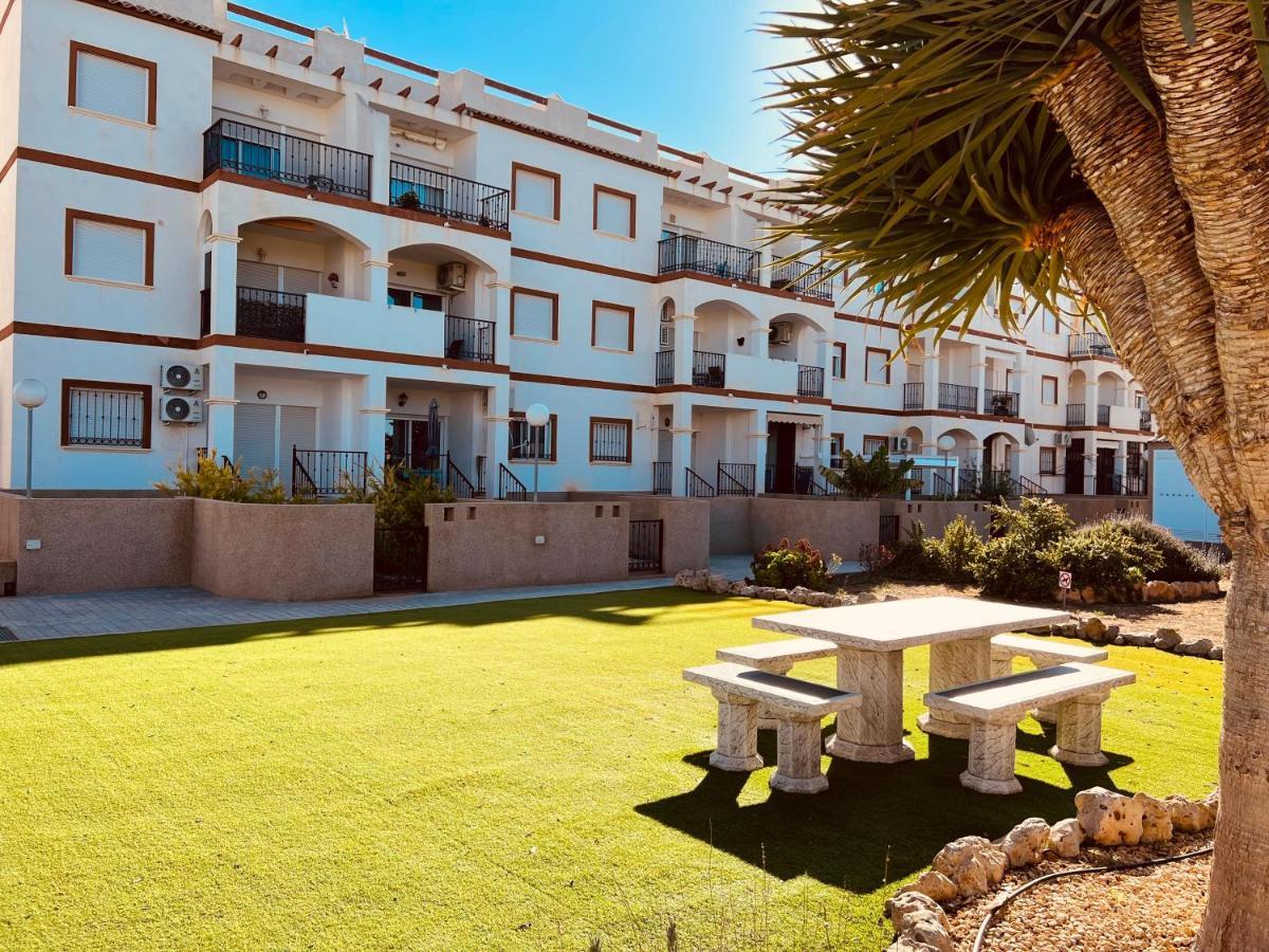 Casa Flania, Seaview, 2-Bedroom, 2-Bathroom Alicante Extérieur photo
